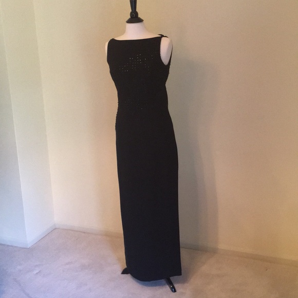 Silk evening gown beadwork & matching wrap.πΈ - Picture 2 of 6